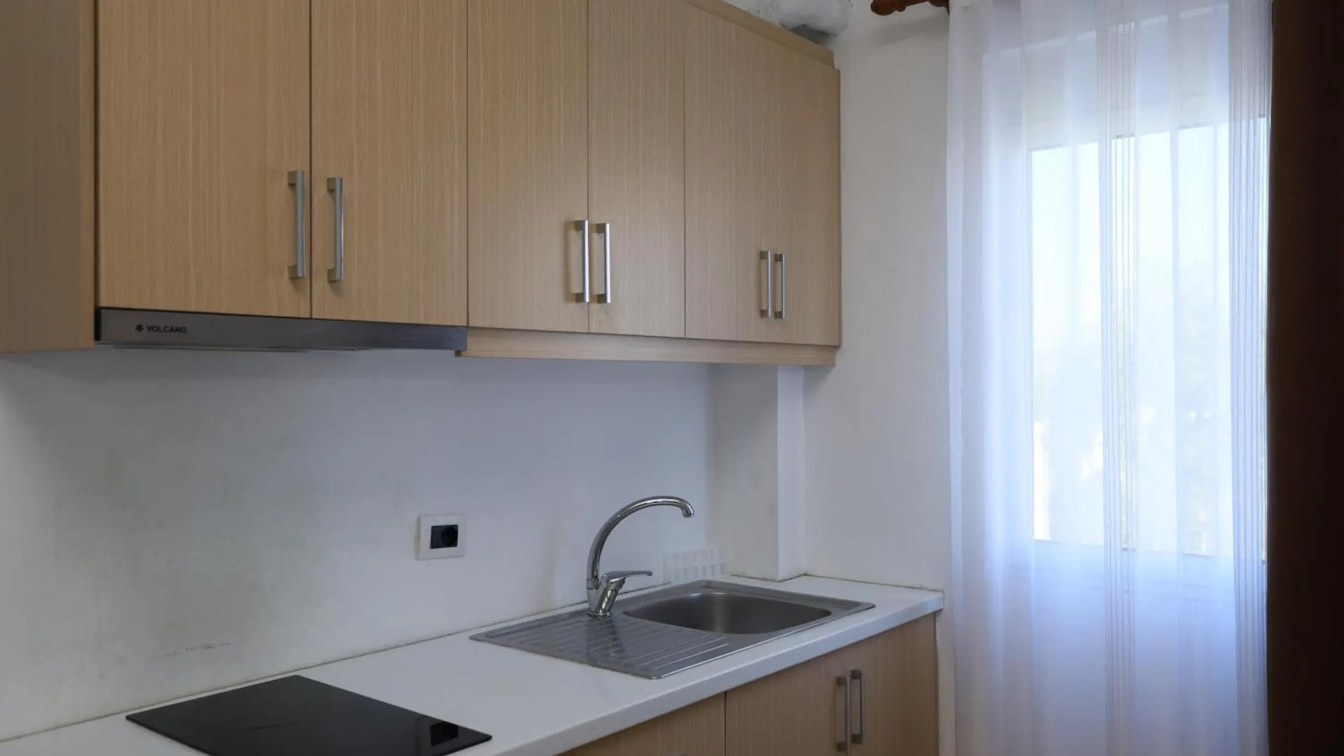 Michelle Apartments Ksamil