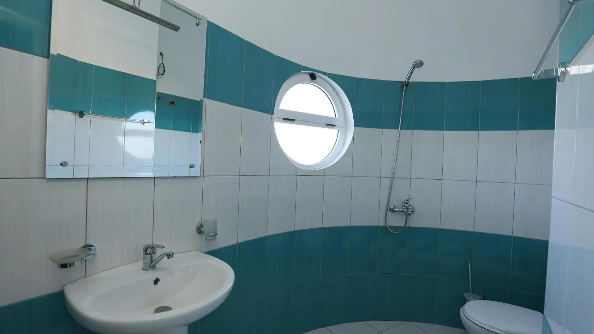 Michelle Apartments Ksamil